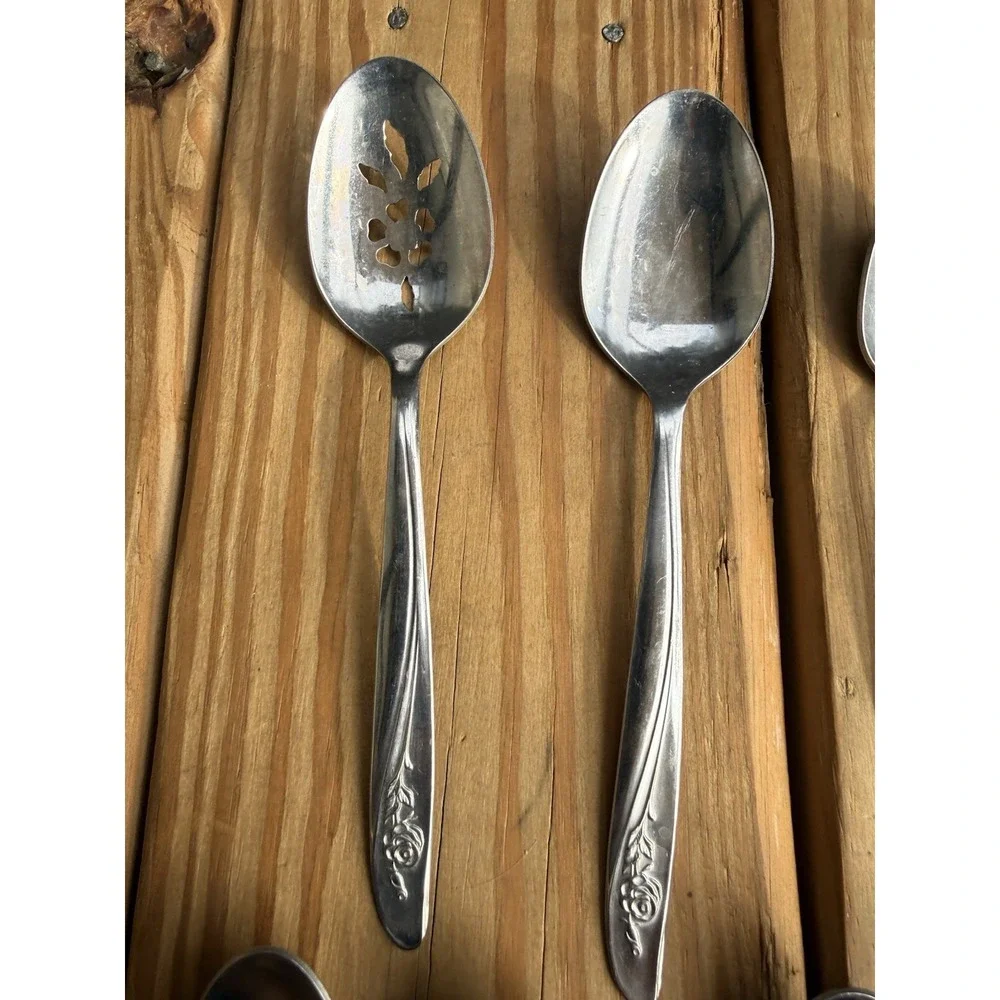 10 Oneida ROSEANNE Custom Stainless Spoons 3 Sizes 2 Serving Spoons